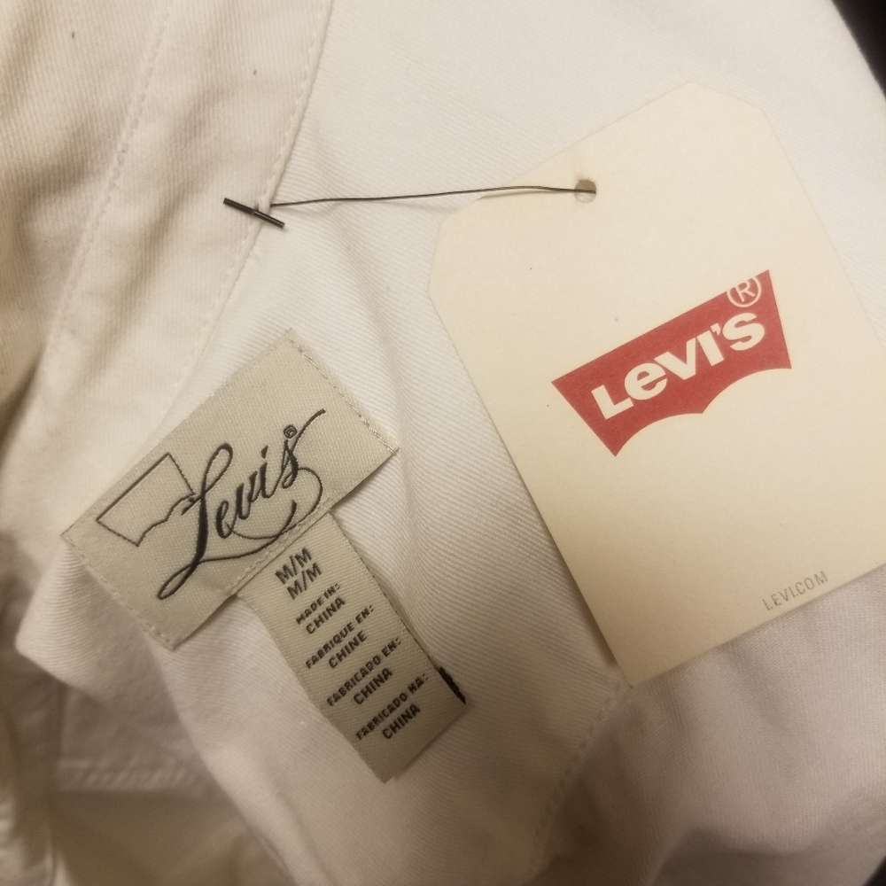 Levi's Button Down - Picture 6 of 7